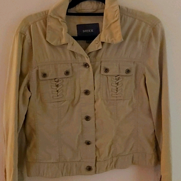 Jacket - Picture 1 of 2